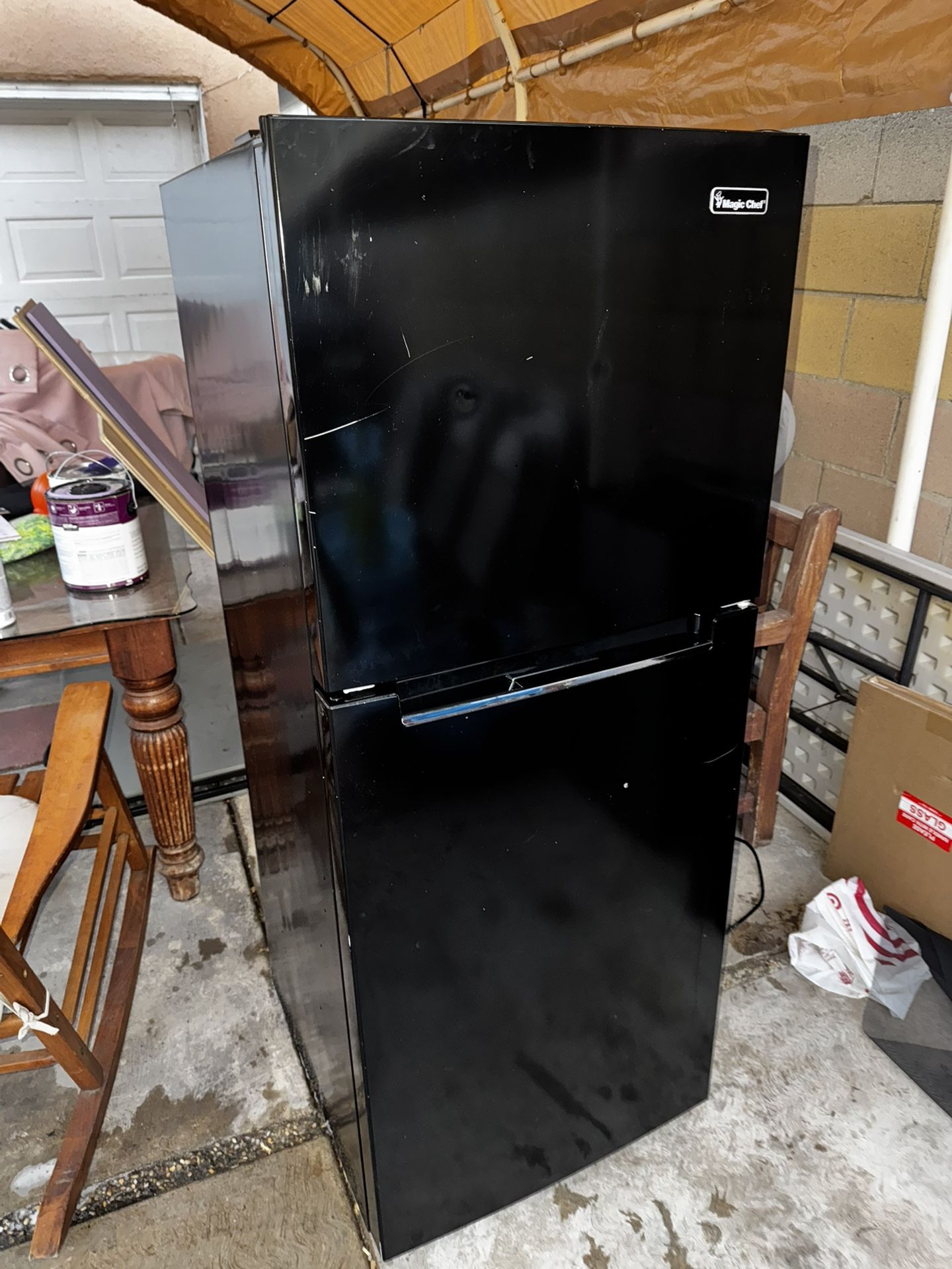Magic Chef Fridge With Freezer