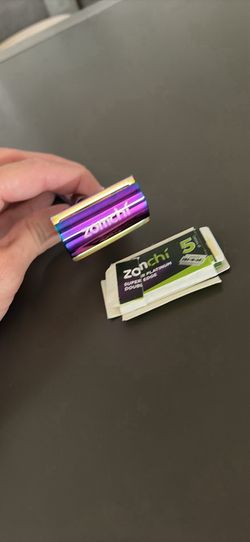 Zomchi razor