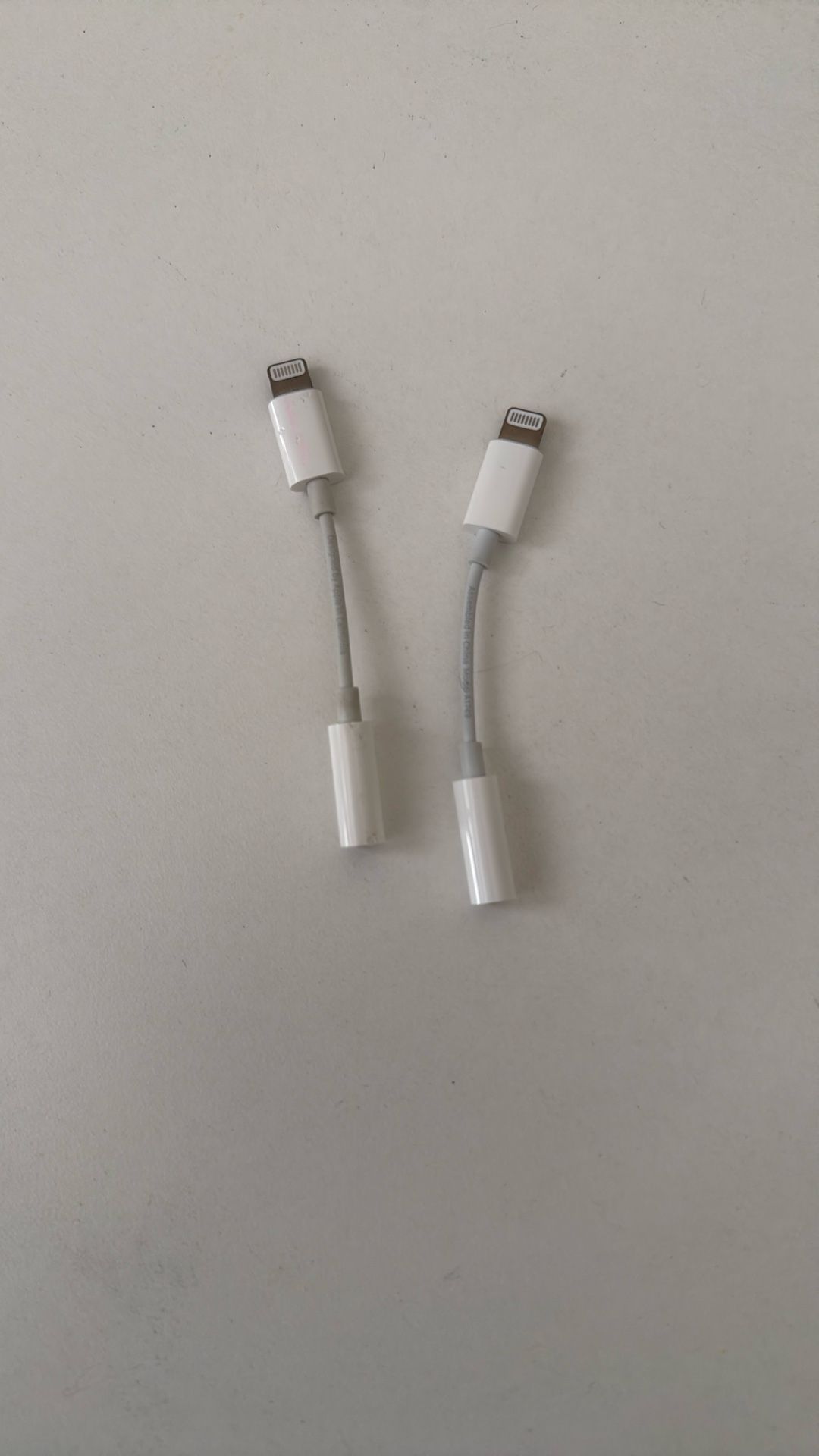 Apple Lightning to Headphone Jack
