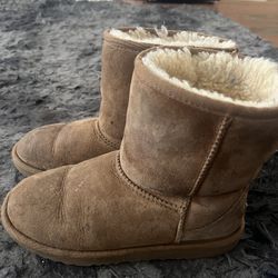 Women’s Mini Ugg