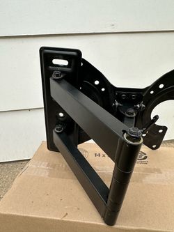Heavy-Duty Full-Motion TV Wall Mount