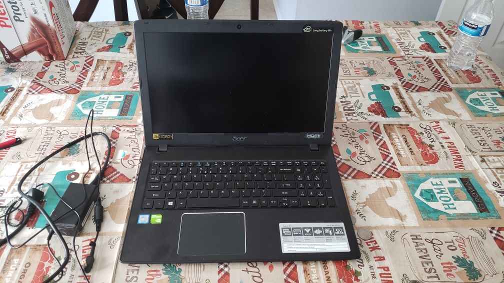 Acer Aspire E 15 Laptop, 15.6" Full HD, 8th Gen Intel Core i5-8250U