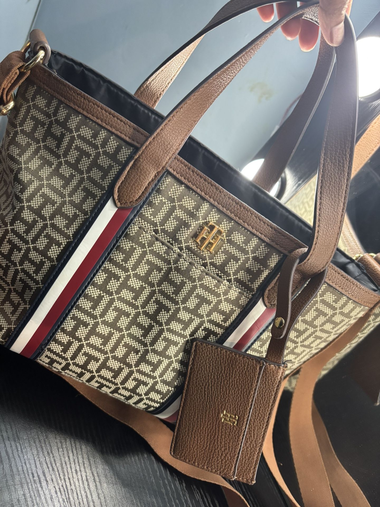 Tommy Hilfiger purse