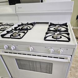 Frigidare Gas Stove Working Perfectly Fine Very Clean I Can Deliver To You 90 Days Warranty 