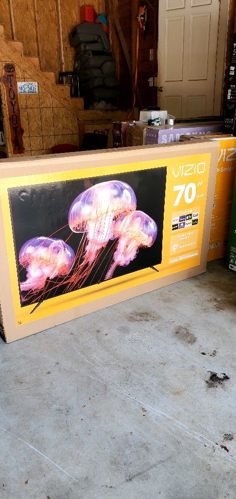 Price Firm Brandnew 70 Inch Vizo 4k Smart No Trading