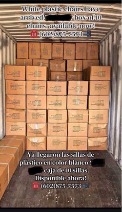 Box Of 10 White Folding Plastic Chairs Caja De 10 Sillas Plegables De Plástico Blancas