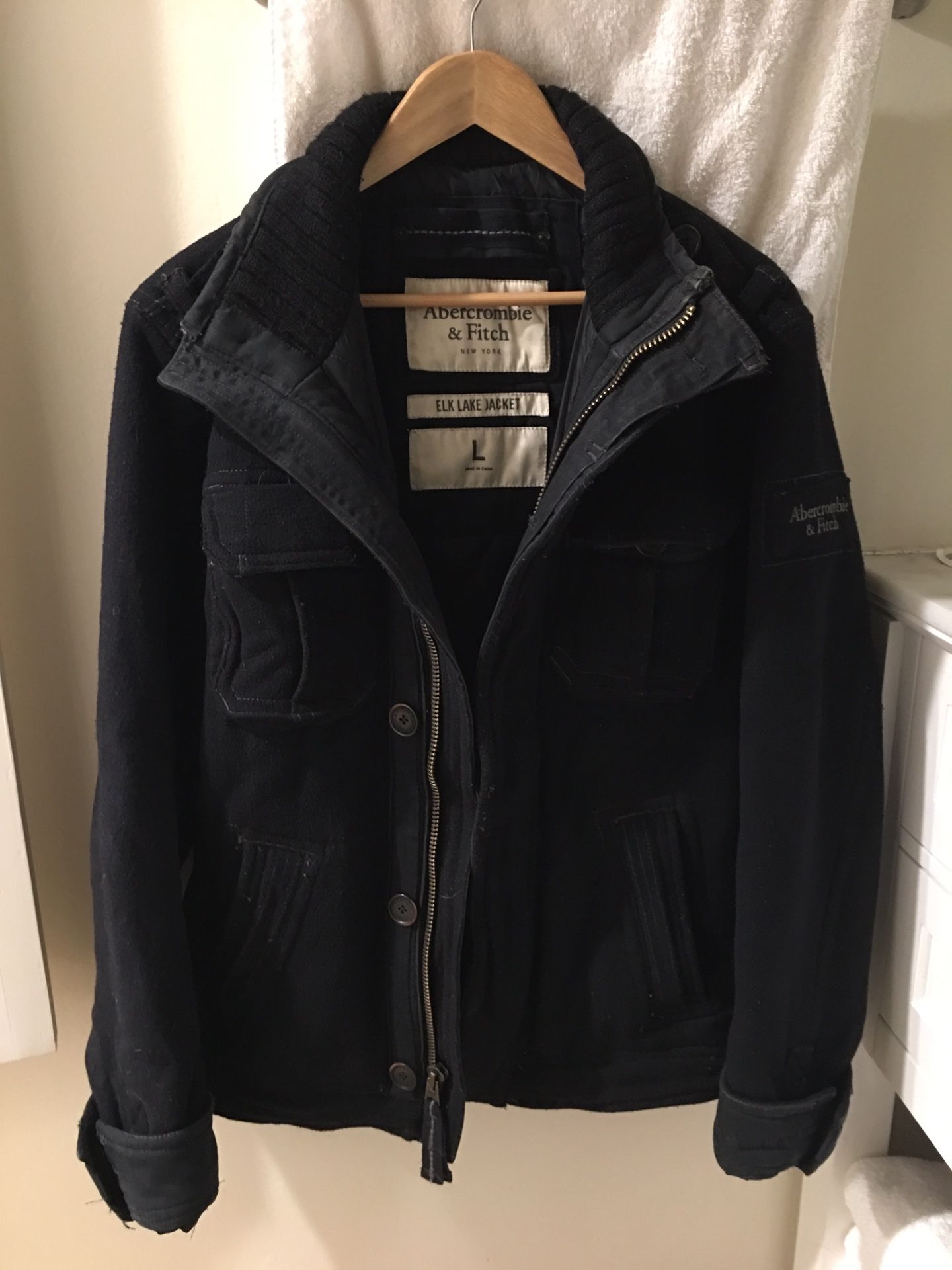 Abercrombie & Fitch Black Elk Lake Jacket, Large Size