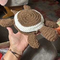 Toys/plushes