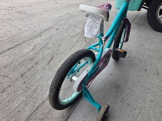 Schwinn bike for girl