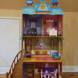 Disney Frozen Doll House