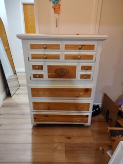 Dresser