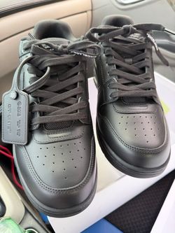 Off white triple black OOO size 44 is 11mens