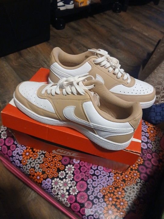 New Nike Sz 8 W 61/2 M