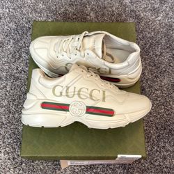 Gucci Authentic Sneakers Men Size 7 / Women Size 8.5