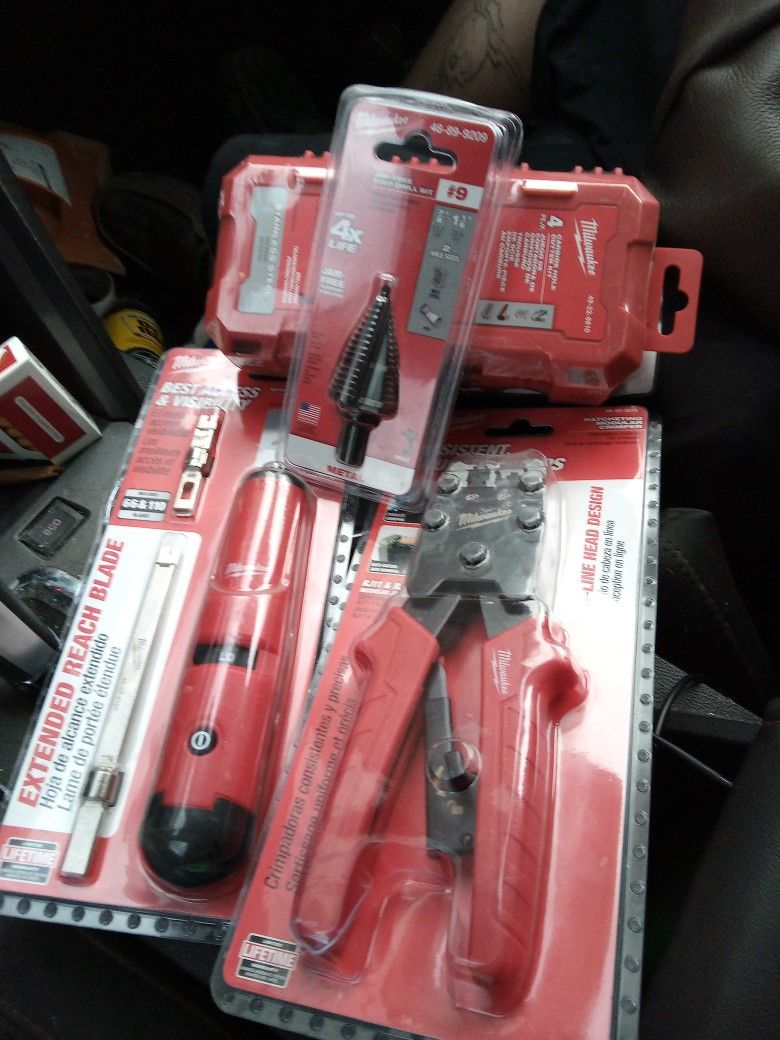 Milwaukee Tools