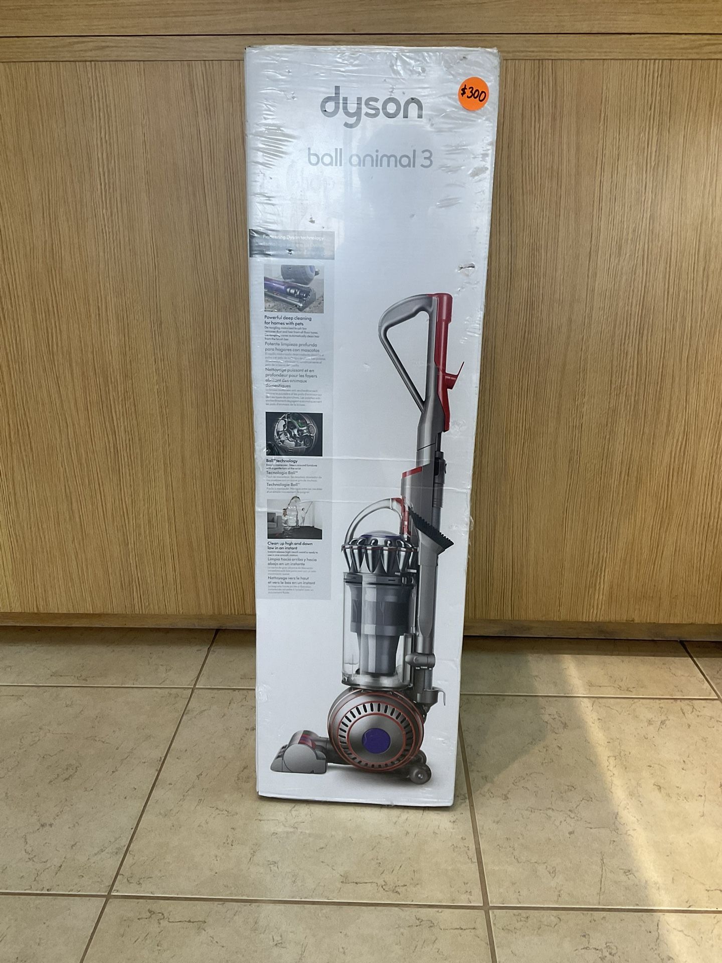 DYSON BALL ANIMAL 3 VACUUM CLEANER.