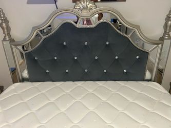 Glam Tufted Upholstered Bed (with mattress )Headboard with Mirror Accents