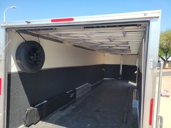 28ft enclosed trailer