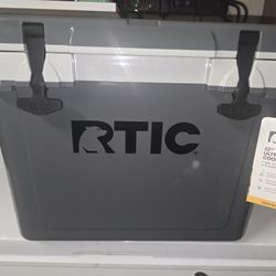 RTIC 22qt ULTRA-LIGHT COOLER