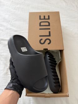 Adidas Yeezy slides Onyx