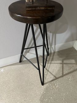 Breakfast or Bar stools  (2x)