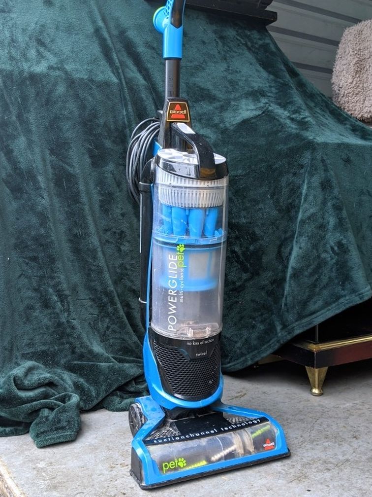 Bissell Pet Vacuum for Sale in WA OfferUp