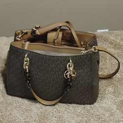 Michael Kors Purse And Matching Wallet 