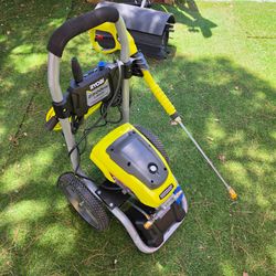 RYOBI
2500 PSI 1.2 GPM High Performance Cold Water Electric Pressure Washer
