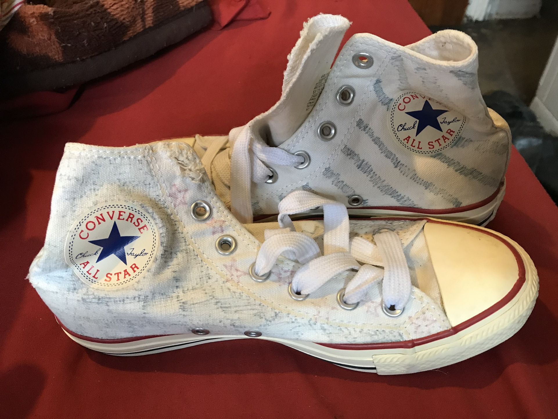 Converse size 5 1/2