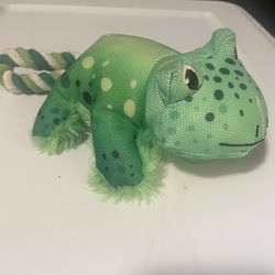 Kong Dog Tuggz Frog Squeaks And Crinkles Green Toy