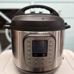 Instant Pot 6qt – Like New – $39.99 