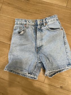 Women’s ZARA Mom Shorts