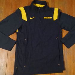 Women's Size Xlarge Windbreaker Coat Jacket Pockets Zipper Pullover Missouri Tigers 