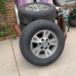 Llantas Para SUV Nissan 