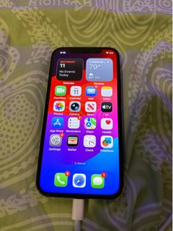 iPhone 12 64gb~unlocked~no issues ready to use