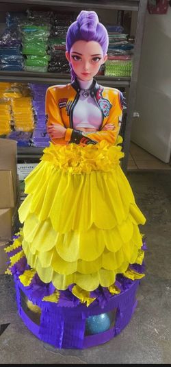 Rumi KPOP Demon hunters dress style pinata with balls