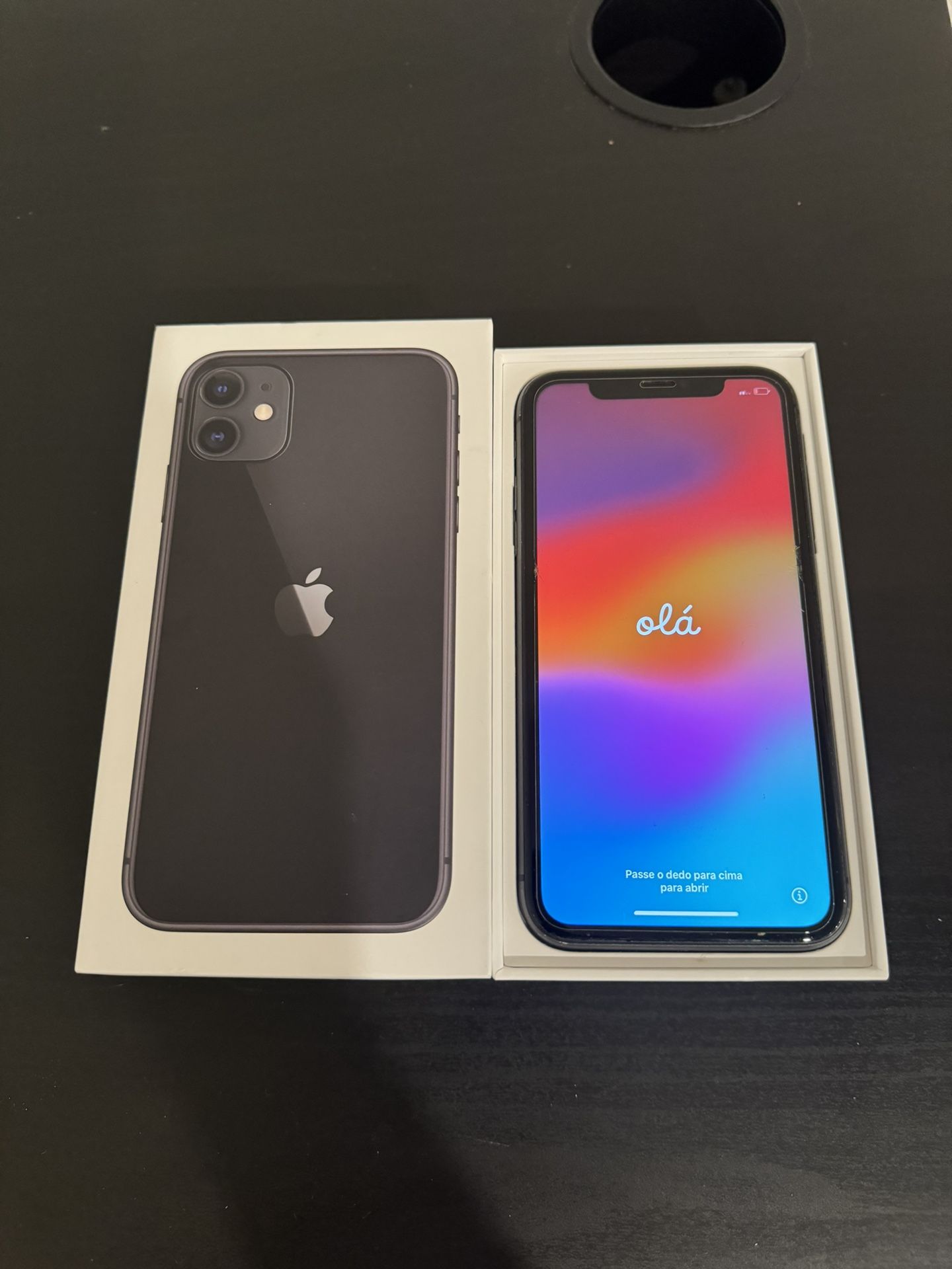 iPhone 11 Black 64GB 