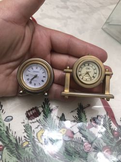 2 small brass clocks needs battery