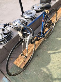 1977 vintage Peugeot bicycle