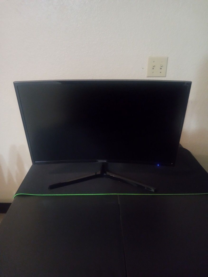 Samsung Curved 27inch PC Monitor HD Brand New
