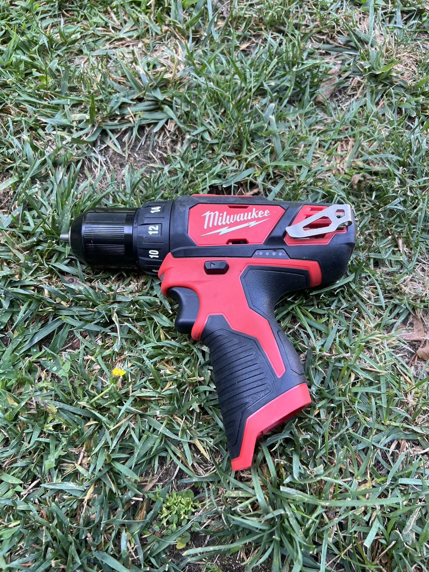 Milwaukee Drill M12