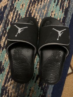 Nike slides little boy