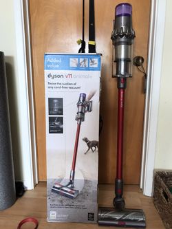 Dyson V11 