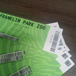 Zoo Lights Franklin Park