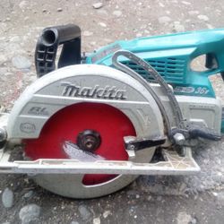 Makita XSR01