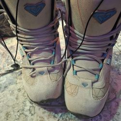 Roxy
ROXY TRACK LACE TAN/OCEAN C/O
ROXY TRACK LACE Size 9