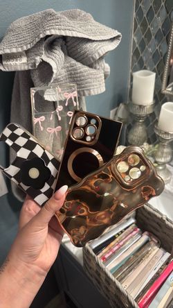 34 phone cases bundle- $60 OBO!