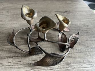 Vintage Flowers on Leaves Candle Holder 