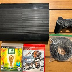 Ps3 ,2 Games 1 Controller And Cables 