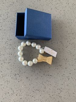 Kate Spade Pearl And Gold Bow Bracelet 8 Inches